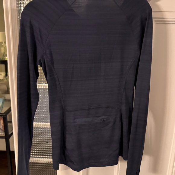 ATHLETA WOMENS BLACK 1/4 ZIP TOP THUMBHOLE RUCHED LONG SLEEVE SIZE S - Picture 3 of 9